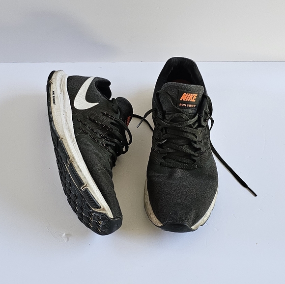 Nike Run Swift Running Sneakers Sequoia Green Men's Size 11 - Picture 13 of 13